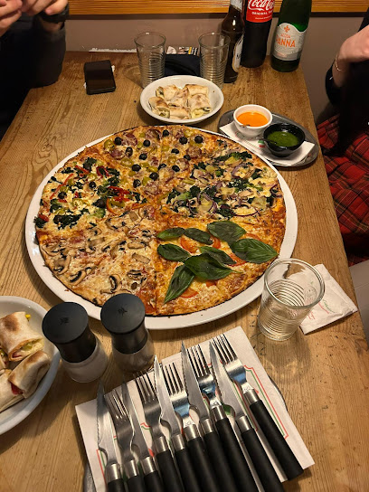 Pizzeria Bolognese - Ruhrallee 66, 45138 Essen, Germany
