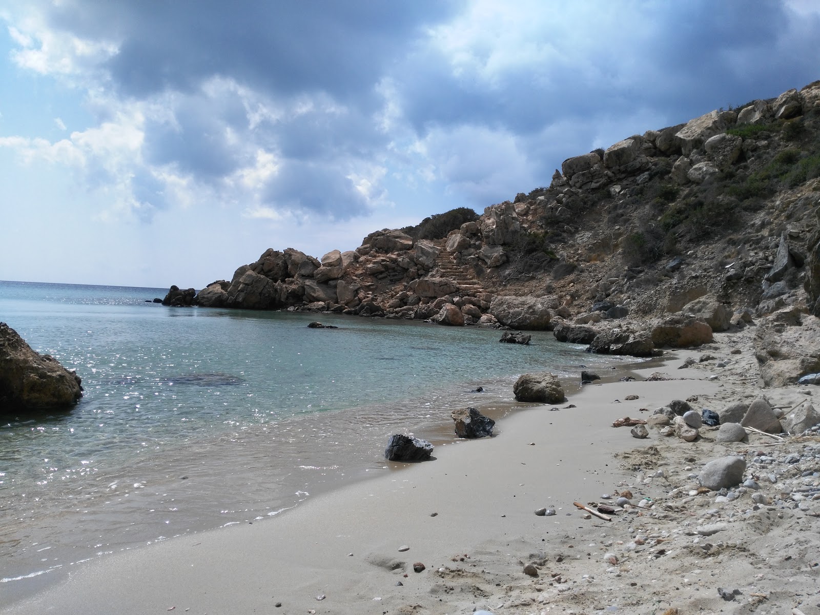 Zdjęcie Tati beach położony w naturalnym obszarze