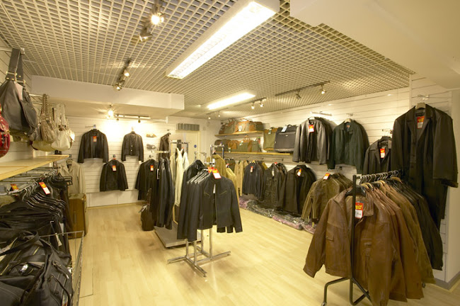 Reviews of Simons Leather in Bournemouth - Shopping mall