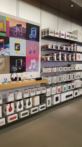 Computer Store «Apple Polaris Fashion Place», reviews and photos, 1500 Polaris Pkwy, Columbus, OH 43240, USA