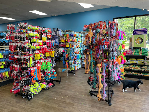 J & T Country Feeds Inc, 4835 W 10th St, Greeley, CO 80634, USA, 