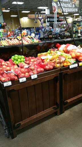 Grocery Store «Kroger», reviews and photos, 525 E Clifty Dr, Madison, IN 47250, USA