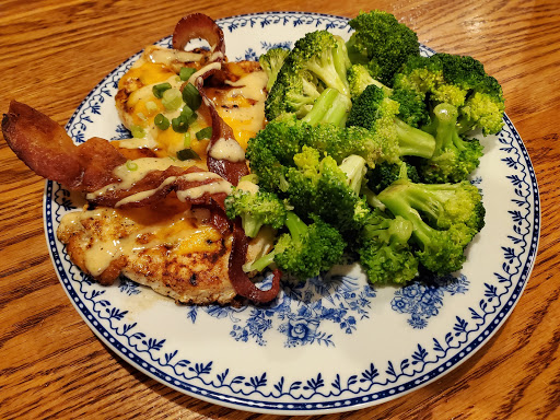 American Restaurant «Cracker Barrel Old Country Store», reviews and photos, 1005 Candleview Lane, Crawfordsville, IN 47933, USA