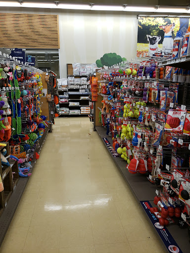 Pet Supply Store «Petco Animal Supplies», reviews and photos, 416 Crossroads Blvd, Cary, NC 27518, USA