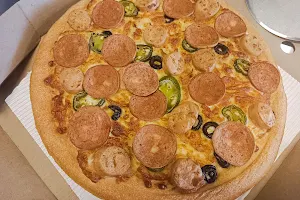 Pizza Hut image