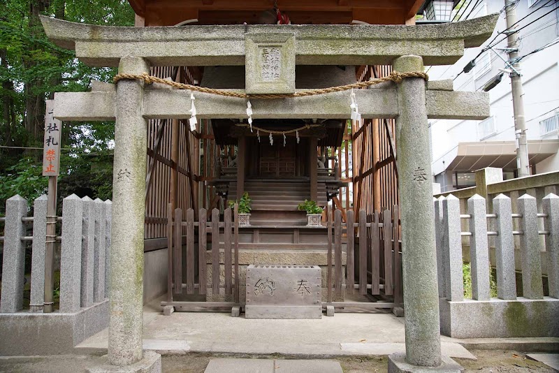 三峯稲荷神社