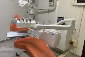 Studio Dentistico Viso e Sorriso Clinic Dr. Luca Sacchetto image