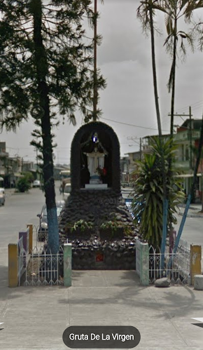 Gruta De La Virgen - Quito
