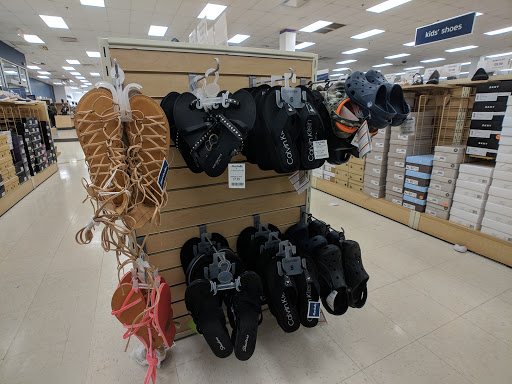 Department Store «Marshalls», reviews and photos, 1596 S Randall Rd, Geneva, IL 60134, USA