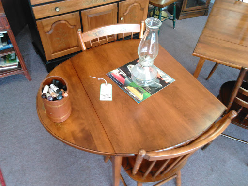 Finders Keepers Furniture, 1226 Queen St, Southington, CT 06489, USA, 