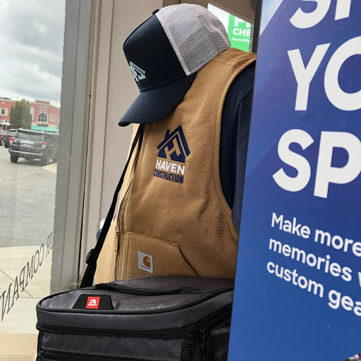 Custom T-shirt Store «CustomInk - Custom T-shirt Store - Richmond», reviews and photos, 3401 W Cary St, Richmond, VA 23221, USA