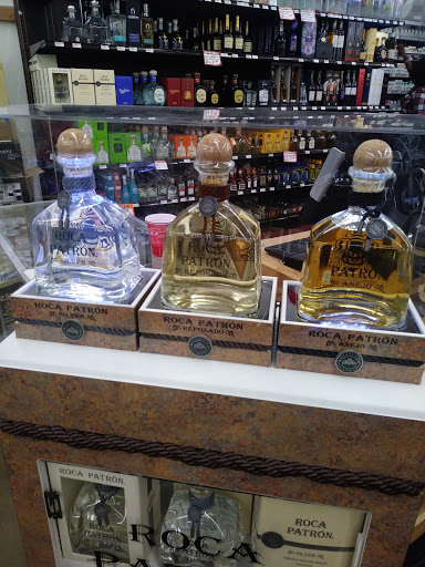 Liquor Store «Liquor World Southern Highlands», reviews and photos, 4760 W Cactus Ave, Las Vegas, NV 89141, USA