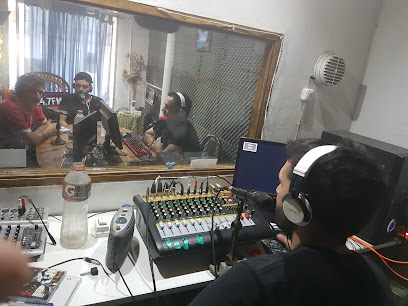 Radio Propia - FM 104.7