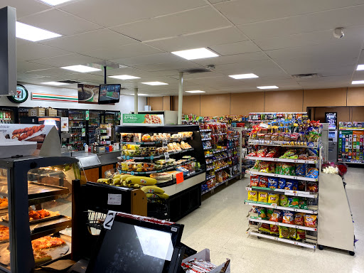 Convenience Store «7-Eleven», reviews and photos, 615 S Main St, Duncanville, TX 75116, USA