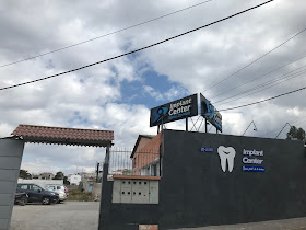 Implant Center Salud Dental