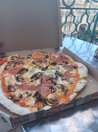 Plats et boissons du Pizzas à emporter 7 DAYS Pizza à Nice - n°6