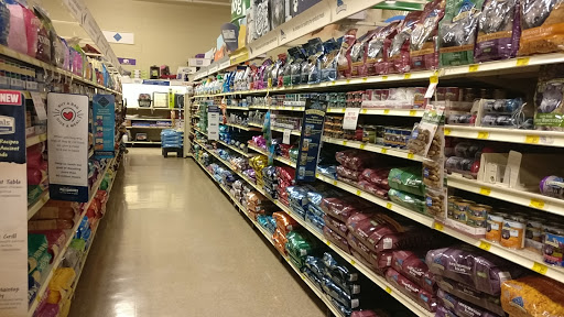 Pet Supply Store «PetSmart», reviews and photos, 1386 Atwood Ave, Johnston, RI 02919, USA