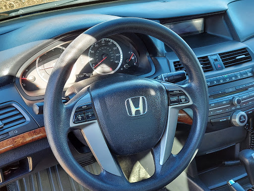 Car Wash «Wise Wash - Hand Car Wash and Detail Center», reviews and photos, 1811 W Wise Rd, Schaumburg, IL 60193, USA