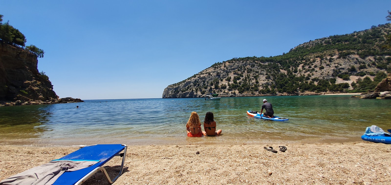 Foto av Arsanas beach och dess vackra landskap