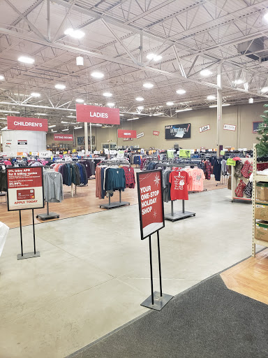 Sporting Goods Store «Big R Store of Marion», reviews and photos, 1401 W 26th St, Marion, IN 46953, USA