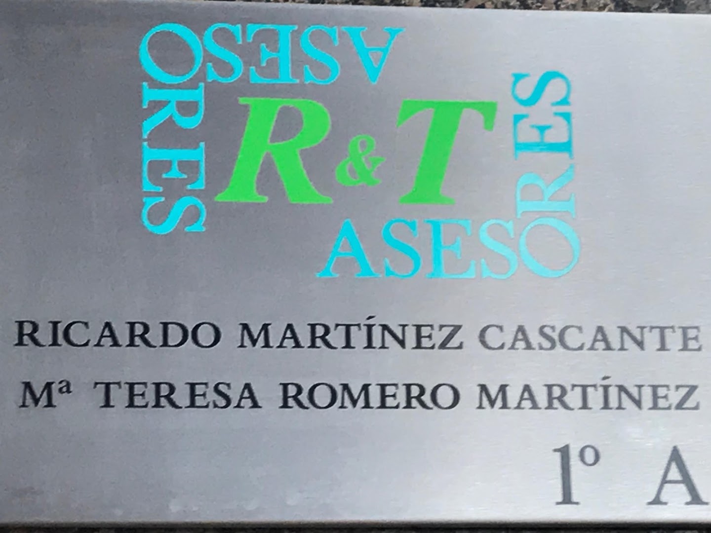 R & T Asesores
