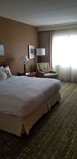 Hotel «Chicago Marriott Midway», reviews and photos, 6520 S Cicero Ave, Chicago, IL 60638, USA