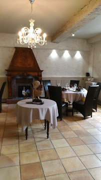 Atmosphère du Restaurant gastronomique La Table Bagésienne à Bâgé-le-Châtel - n°8