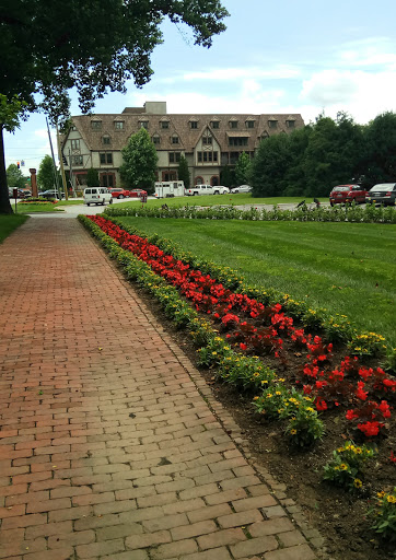 Gift Shop «Gate House Gift Shop», reviews and photos, Biltmore Estate Dr, Asheville, NC 28803, USA