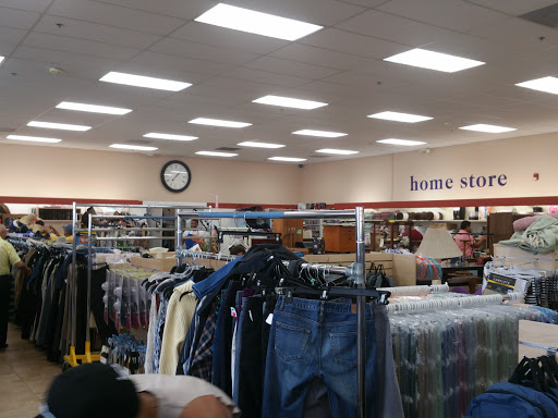 Store «Goodwill - Pasadena», reviews and photos, 183 N Altadena Dr, Pasadena, CA 91107, USA