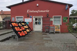 Einkaufsmarkt im Schlossbezirk image