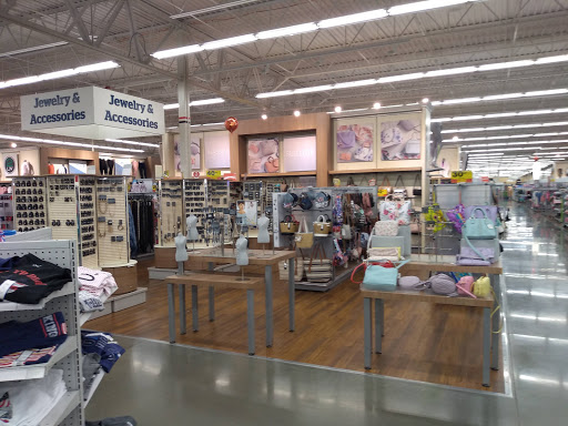 Grocery Store «Meijer», reviews and photos, 2622 Menards Dr, Evansville, IN 47715, USA