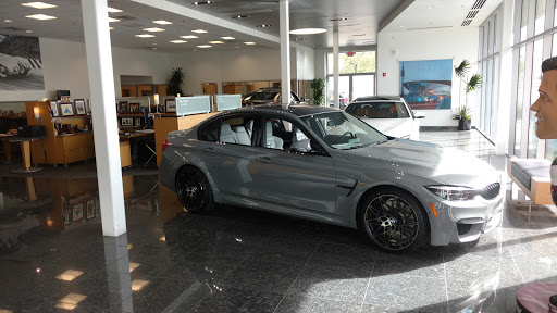 BMW Dealer «Chapman BMW On Camelback», reviews and photos, 830 E Camelback Rd, Phoenix, AZ 85014, USA