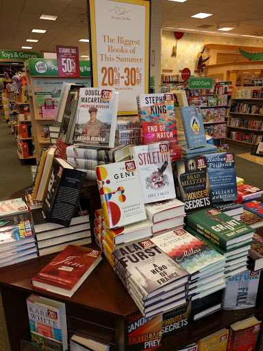 Book Store «Barnes & Noble», reviews and photos, 2960 Center Valley Pkwy, Center Valley, PA 18034, USA