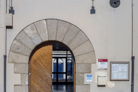 Biblioteca d'Arenys de Munt—Antònia Torrent i Martori Carrer Rial de Can Bellsolell, 5, 08358 Arenys de Munt, Barcelona, España