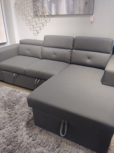 Furniture Store «Ashley HomeStore», reviews and photos, 7502 N Blackstone Ave, Fresno, CA 93720, USA