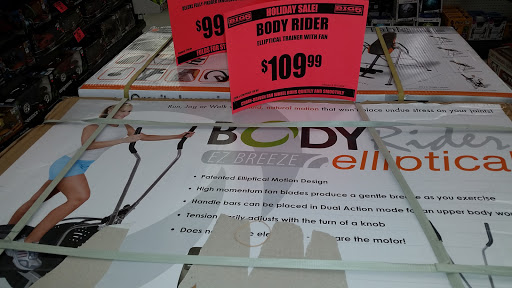 Sporting Goods Store «Big 5 Sporting Goods - Fresno», reviews and photos, 5488 N Blackstone Ave, Fresno, CA 93710, USA