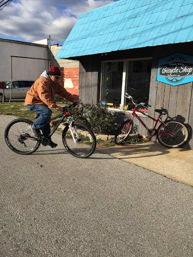Bicycle Repair Shop «The Town Hill Bicycle Shop», reviews and photos, 10 E Rhea St, Sparta, TN 38583, USA