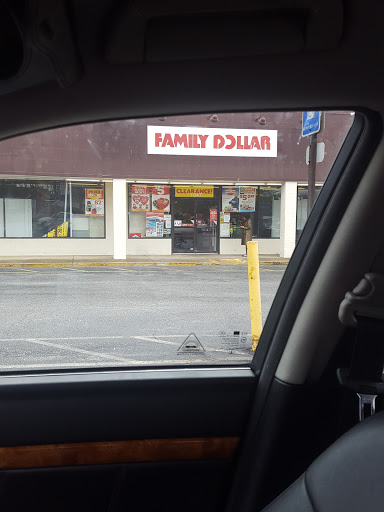 Dollar Store «FAMILY DOLLAR», reviews and photos, 1047 Alpharetta Hwy, Roswell, GA 30075, USA