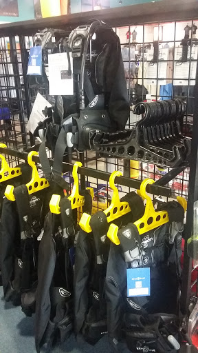 Dive Shop «Divers Direct», reviews and photos, 180 Gulf Stream Way, Dania Beach, FL 33004, USA