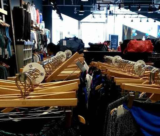Sportswear Store «lululemon», reviews and photos, 7835 Girard Ave, La Jolla, CA 92037, USA
