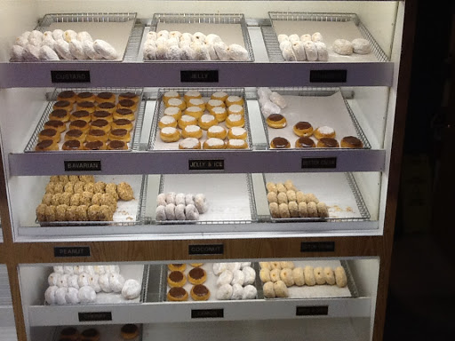 Donutville U.S.A., 14829 Ford Rd, Dearborn, MI 48126, USA, 