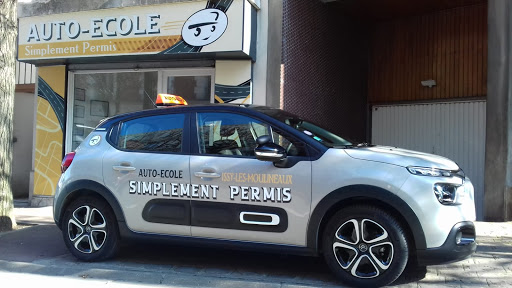 Auto-École Simplement Permis à Issy-les-Moulineaux, Hauts-de-Seine