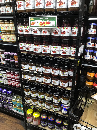 Gourmet Grocery Store «Garden Gourmet Market», reviews and photos, 5665 Broadway, Bronx, NY 10463, USA