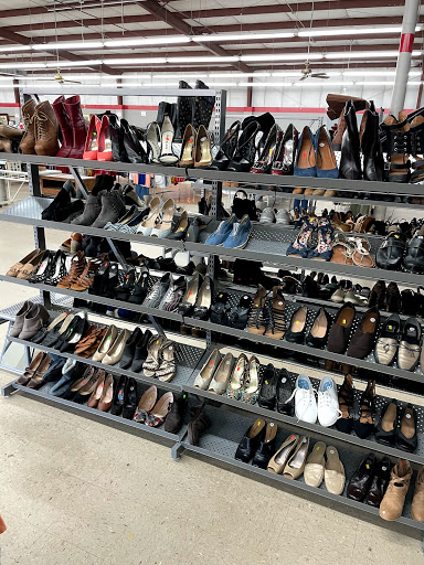Thrift Store «Goodwill», reviews and photos