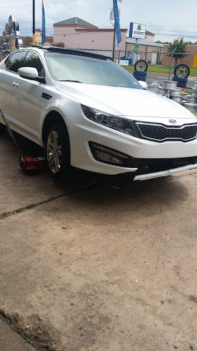 Auto Body Shop «Magic Touch Paint and Body», reviews and photos, 999 TX-121 BUS, Lewisville, TX 75057, USA