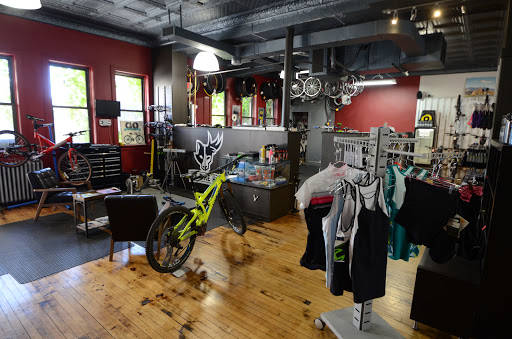Bicycle Store «The Bike Hub», reviews and photos, 495 N Main St, Glen Ellyn, IL 60137, USA