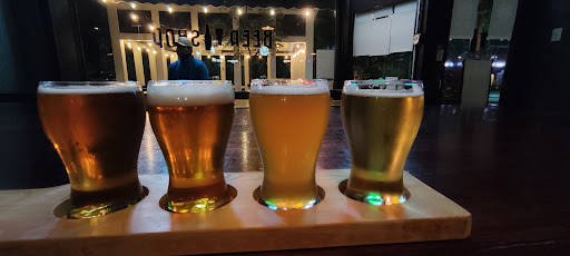 Beer Store «BEER SHOP», reviews and photos, 1026 North Blvd, Oak Park, IL 60302, USA