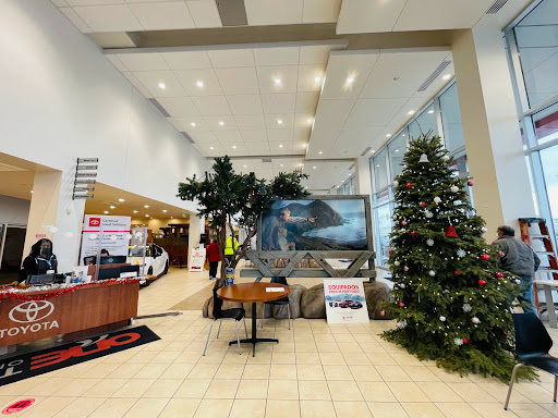 Toyota Dealer «One Toyota of Oakland», reviews and photos, 8181 Oakport St, Oakland, CA 94621, USA