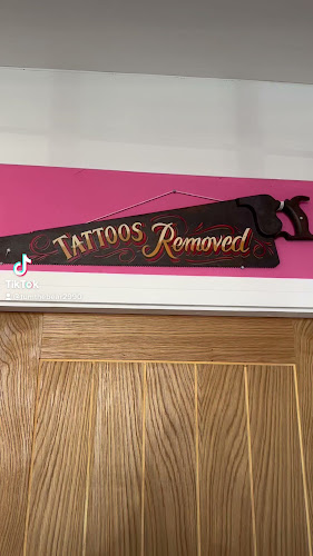 Reviews of Alley Cats tattoo and laser studio in Nottingham - Tatoo shop