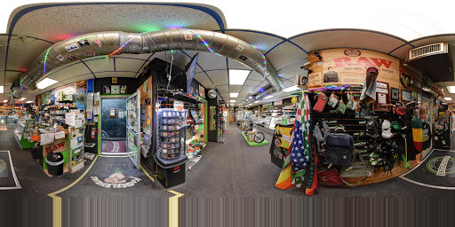 Tobacco Shop «Knuckleheads Tobacco & Gifts», reviews and photos, 550 State St, Madison, WI 53703, USA